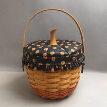 Load image into Gallery viewer, Longaberger Pumpkin Basket (~10x11x11)
