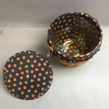 Load image into Gallery viewer, Longaberger Pumpkin Basket (~10x11x11)
