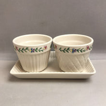 Load image into Gallery viewer, Longaberger Early Blossoms Flower Pots &amp; Tray (4x8.5x5.5)
