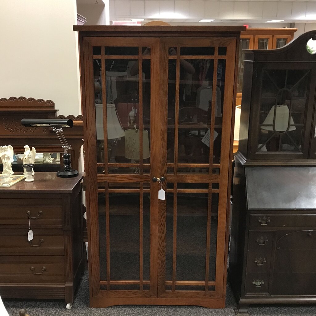 Creations Mfg Glass Door Bookcase (72x38x13)