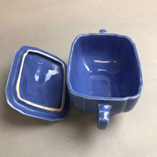 Load image into Gallery viewer, Vintage Fiesta Ware Riviera Sugar Bowl in Blue (3x4x3)
