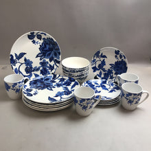 Load image into Gallery viewer, Royal Norfolk Blue Floral Design Set of 20 Dishes
