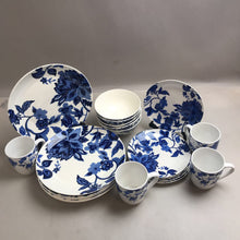 Load image into Gallery viewer, Royal Norfolk Blue Floral Design Set of 20 Dishes
