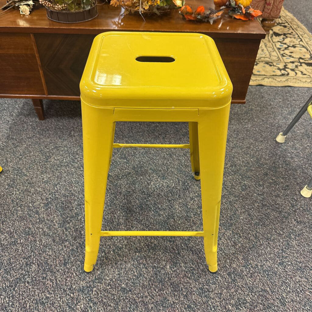 Yellow Stool (24x17x17)