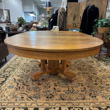 Load image into Gallery viewer, Oak Table (30x48x48) w/4 10&quot; Leaves
