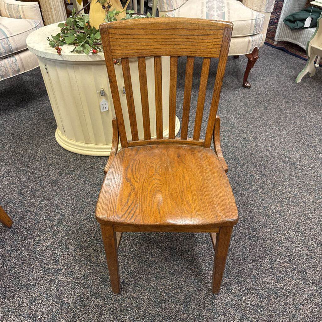 Oak Chair (36x19x18)