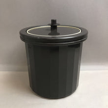 Load image into Gallery viewer, Tupperware Ice Bucket (7.5&quot;)
