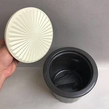 Load image into Gallery viewer, Tupperware Ice Bucket (7.5")
