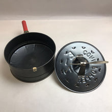 Load image into Gallery viewer, EZ-Corn Popper Popcorn Popper (~4x14x9)
