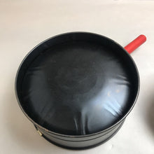 Load image into Gallery viewer, EZ-Corn Popper Popcorn Popper (~4x14x9)
