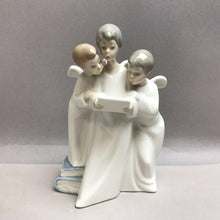 Load image into Gallery viewer, Lladro / NAO 3 Singing Angels Figurine (6.5&quot;)
