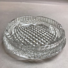 Load image into Gallery viewer, Vintage Crystal Ashtray (1x6)

