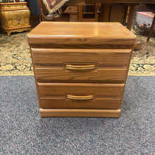 Load image into Gallery viewer, Nightstand (24x23x21)
