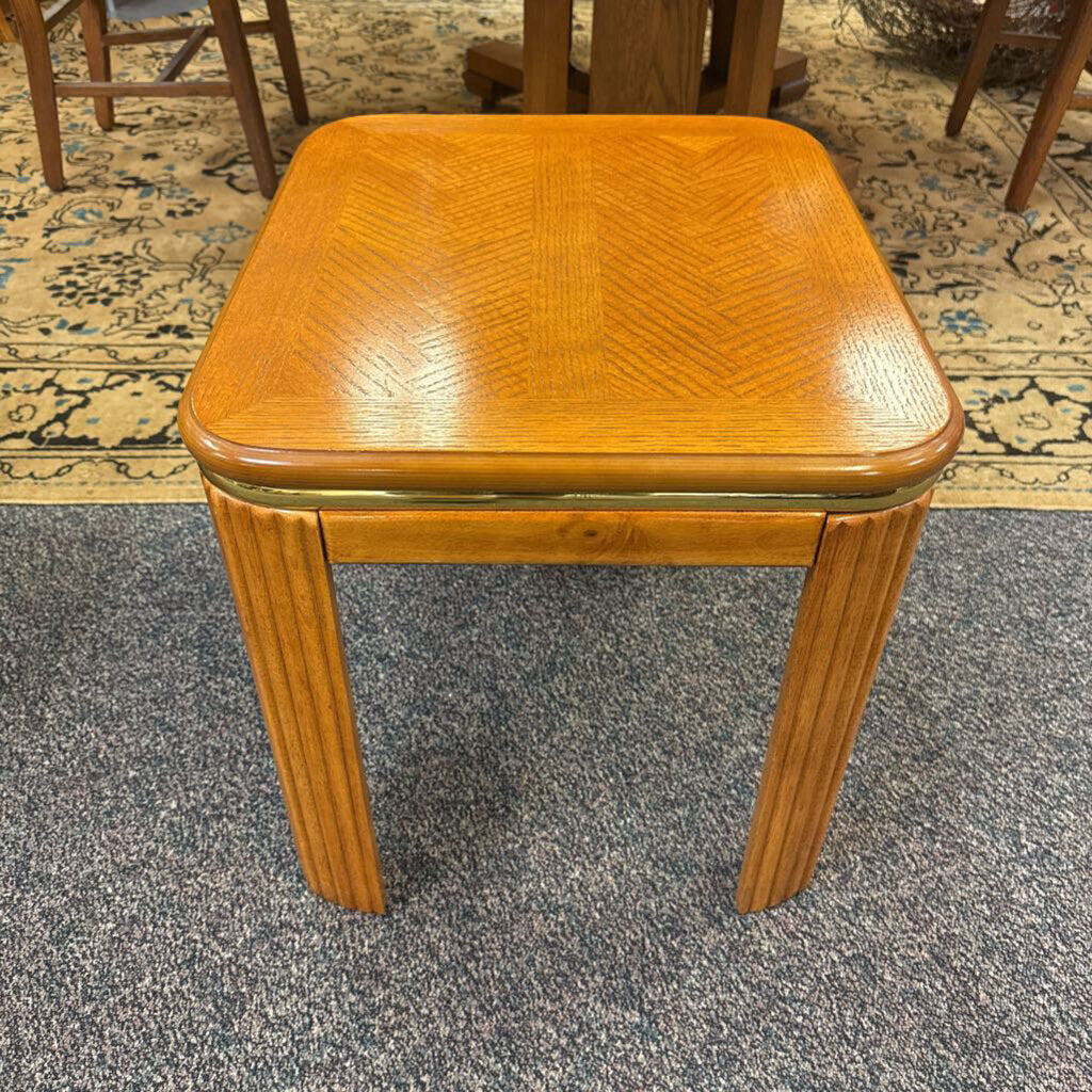 End Table (19x19x22)