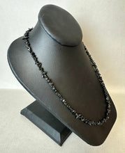 Load image into Gallery viewer, Onyx Chip Beaded Necklace (20&quot;)
