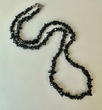 Load image into Gallery viewer, Onyx Chip Beaded Necklace (20&quot;)
