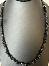 Load image into Gallery viewer, Onyx Chip Beaded Necklace (20&quot;)
