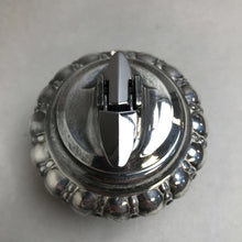 Load image into Gallery viewer, Vintage Ronson Crown Lighter Toned Silver Plate Table Lighter (3&quot;)
