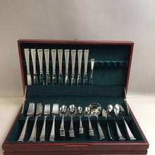 Load image into Gallery viewer, Gorham Column Frosted 57 Piece Stainless Flatware Set
