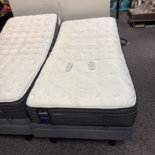 Load image into Gallery viewer, Sealy Posturepedic King (Twin Mattress Powerbase)
