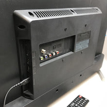 Load image into Gallery viewer, Samsung 32&quot; TV w/ Remote
