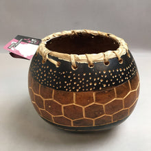 Load image into Gallery viewer, Handmade in Kenya Calabash Bowl (8&quot;)
