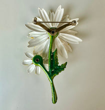 Load image into Gallery viewer, Vintage Enamel Daisies Floral Brooch Pin (3")
