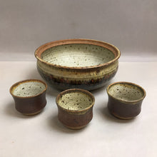 Load image into Gallery viewer, Pottery Bowl w/ 3 Cups (3.3x9x9)
