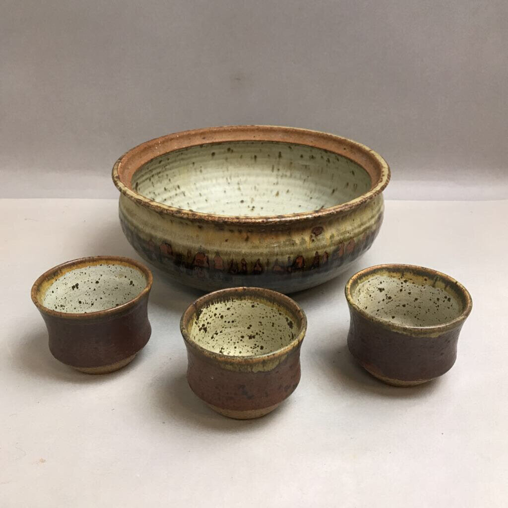 Pottery Bowl w/ 3 Cups (3.3x9x9)