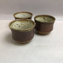 Load image into Gallery viewer, Pottery Bowl w/ 3 Cups (3.3x9x9)
