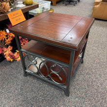 Load image into Gallery viewer, Wood / Metal End Table (24x24x24) AS IS
