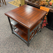 Load image into Gallery viewer, Wood / Metal End Table (24x24x24)
