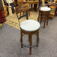 Load image into Gallery viewer, Ashley Bar Stool (42x17x18)
