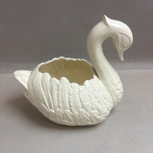 Load image into Gallery viewer, Swan Planter (8&quot;)
