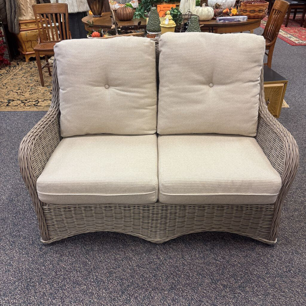 Baran Ash Wicker Love Seat (37x52x22)