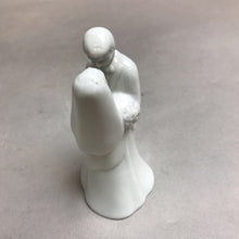 Load image into Gallery viewer, White Porcelain Bride &amp; Groom Figurine (5&quot;)

