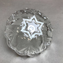 Load image into Gallery viewer, Marquis by Waterford Sweet Memories Crystal Ring Holder Scalloped Rim (4&quot;)
