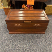 Load image into Gallery viewer, Walnut Trunk / Chest (18x37x20)
