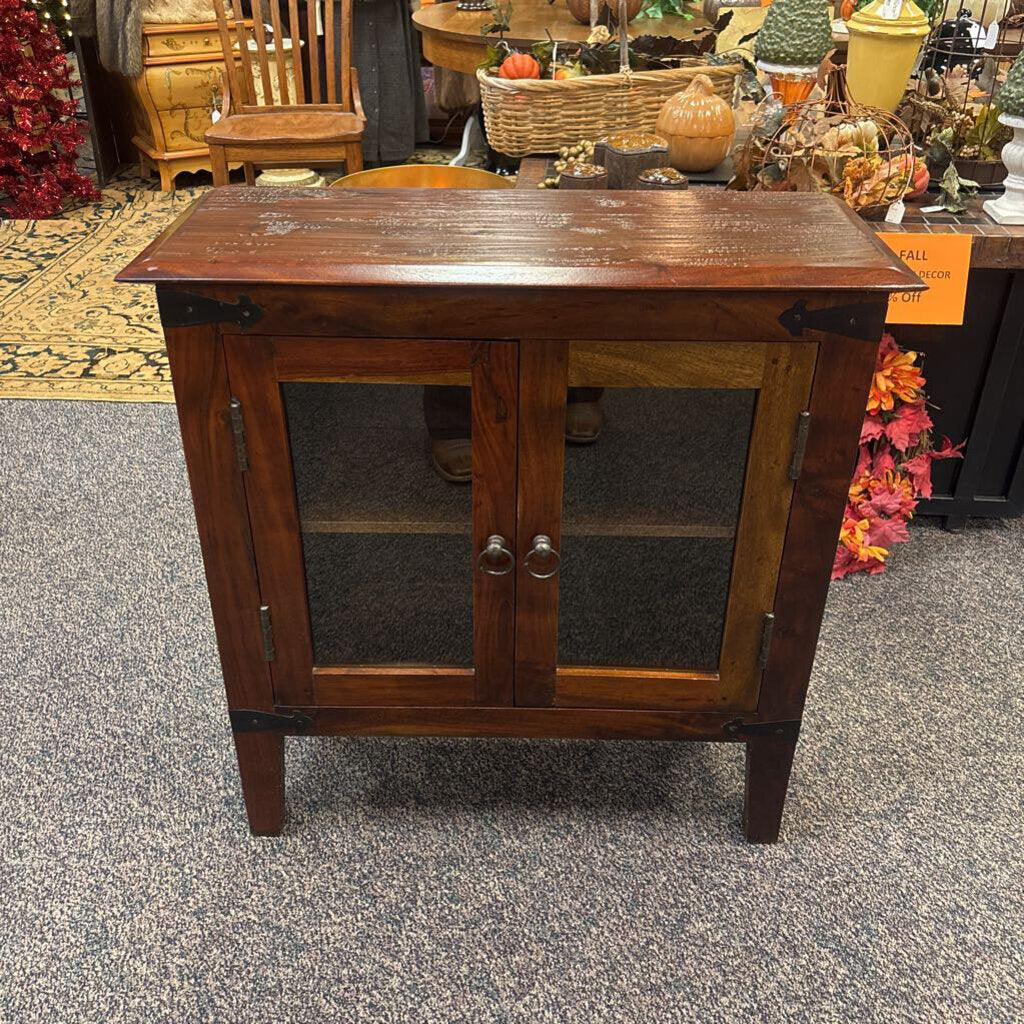 Cabinet w/ Glass Doors (25x26x28)