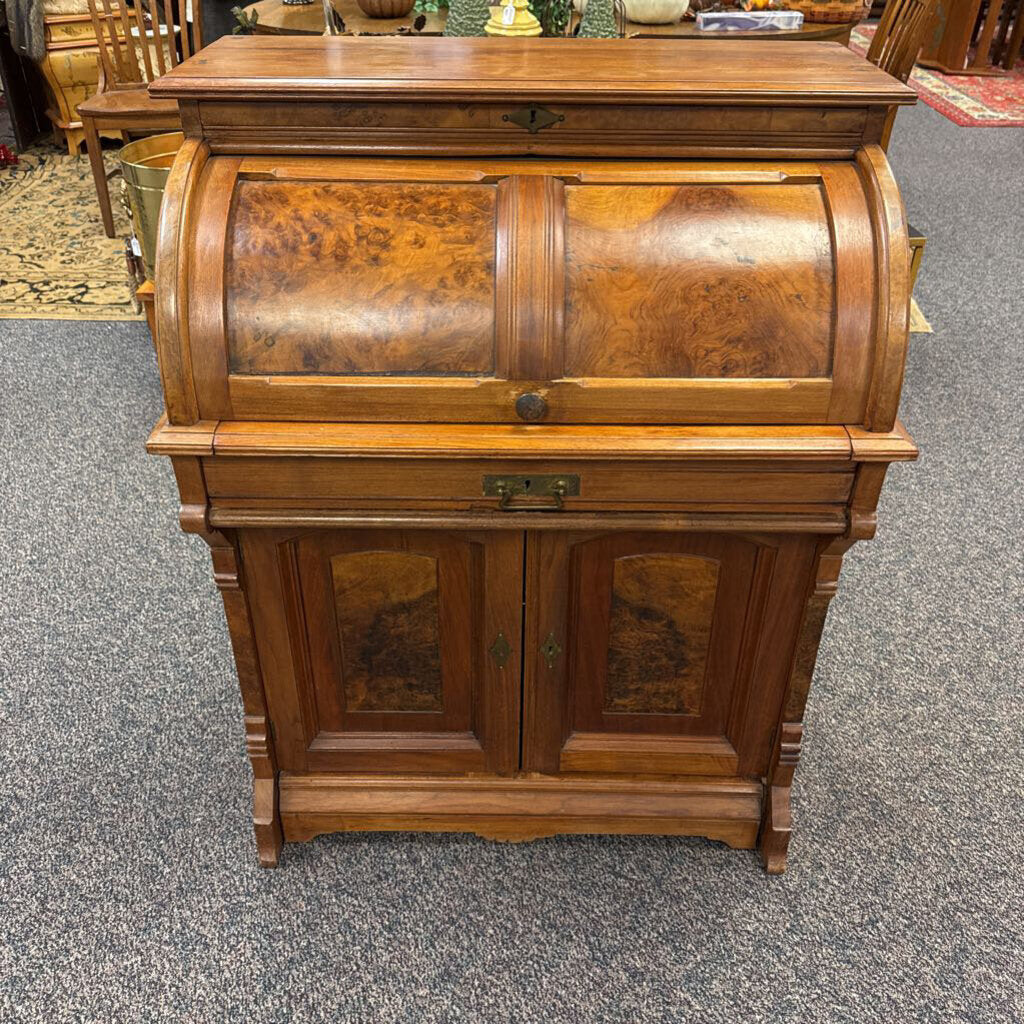 Roll Top Desk (42x32x20)