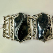 Load image into Gallery viewer, Vintage Black Lucite Silvertone Large Panel Bracelet (7.5&quot;)
