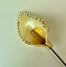 Load image into Gallery viewer, Vintage Bakelite Art Deco Calla Lily Rhinestone Stick Pin (3.75&quot;)
