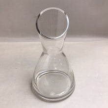 Load image into Gallery viewer, Krosno Made in Poland Angular Wine Decanter Carafe (9&quot;)
