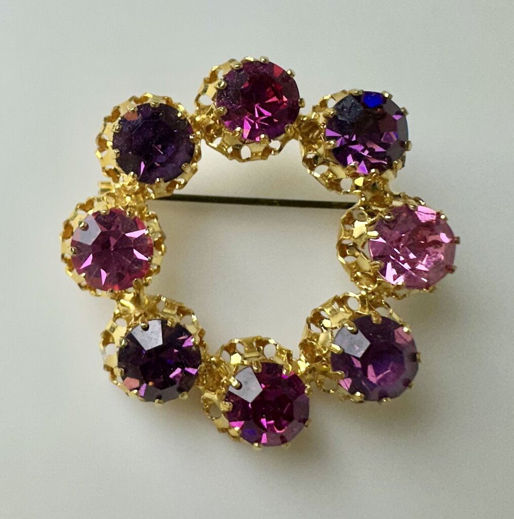 Vintage Goldtone Pink & Purple Austrian Crystal Circle Brooch Pin (1.5