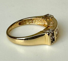 Load image into Gallery viewer, 14K Gold Cubic Zirconia Ring sz 6.5 (3.3g)
