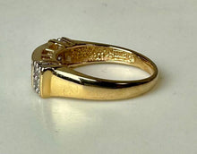 Load image into Gallery viewer, 14K Gold Cubic Zirconia Ring sz 6.5 (3.3g)
