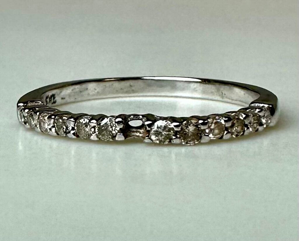10K White Gold Diamond Ring sz 7 As-Is (1.4g)