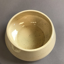 Load image into Gallery viewer, Ceramic Round Serving Bowl with Flower &amp; Fruit Lid (6&quot;)
