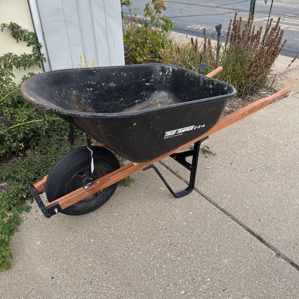 True Temper 6cf Wheel Barrow