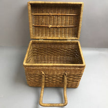 Load image into Gallery viewer, Vintage Wicker Picnic Basket with Locking Handles (11x13x9)
